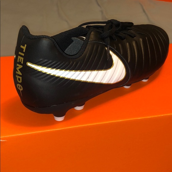 Size 10 Nike Tiempo Rio’s - Picture 2 of 2